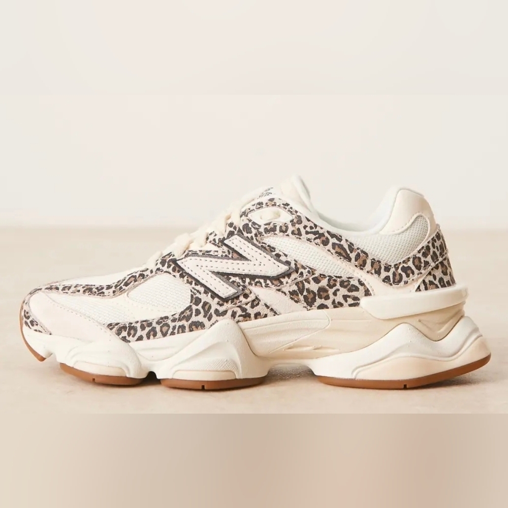 Rare New Balance 9060 Women's  Leopard Sneakers - Picture 4 of 4